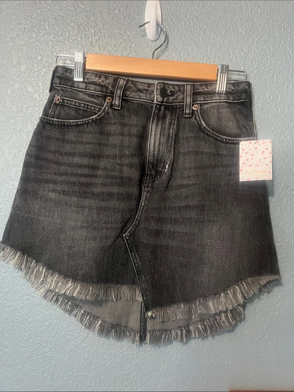 Free People Bailey Fray Hem Denim Mini Skirt NWT Size 25